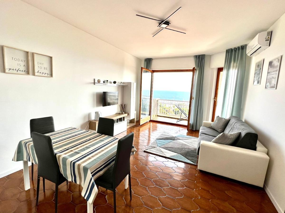Special Home Vista Mare E Parcheggio Privato Sanremo Luaran gambar