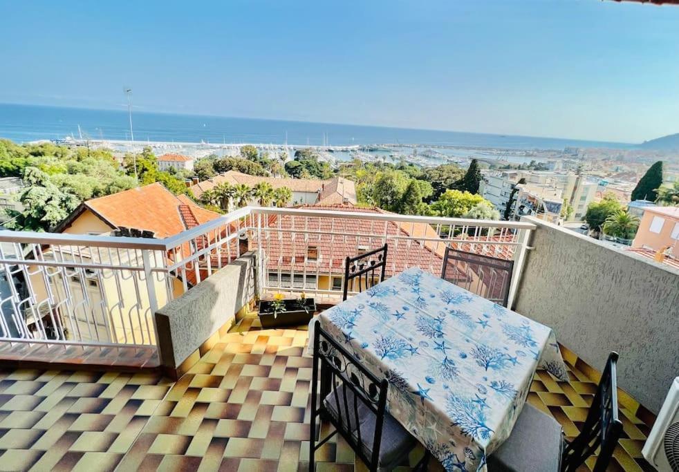 Special Home Vista Mare E Parcheggio Privato Sanremo Luaran gambar