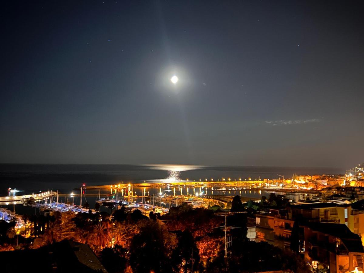 Special Home Vista Mare E Parcheggio Privato Sanremo Luaran gambar